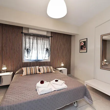 The Sea House 3 *