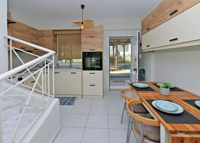 The Sea House 3