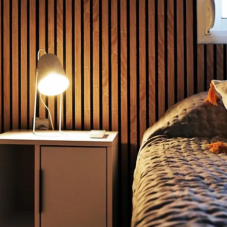 The Sea House 3 *